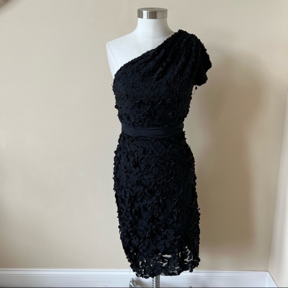 Theia one shoulder beaded petal 3D appliqué cocktail dress black 5294
